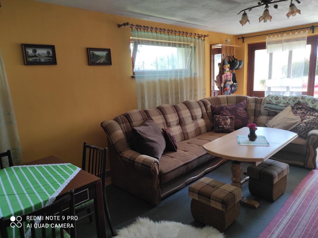Privat Alma Apartment Nova Lesna Ngoại thất bức ảnh